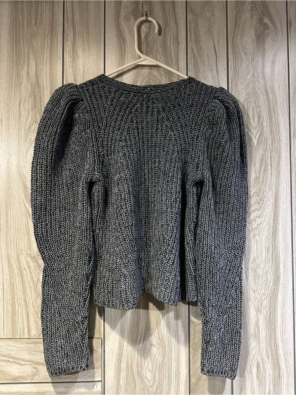 Universal Thread Sweater - Picture 4 of 4